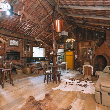 カルロス・バルボザ Vila Mitayヴィラ エクステリア 写真