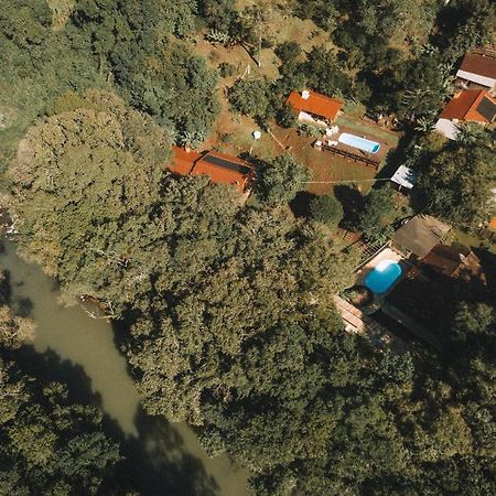カルロス・バルボザ Vila Mitayヴィラ エクステリア 写真